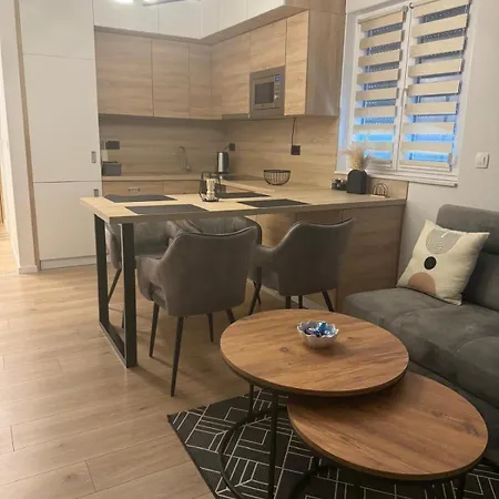 Lori Apartment